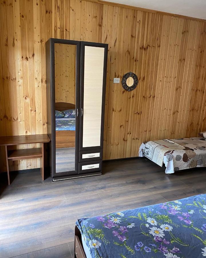 Sun Hotel Guest House Pitsunda Dış mekan fotoğraf