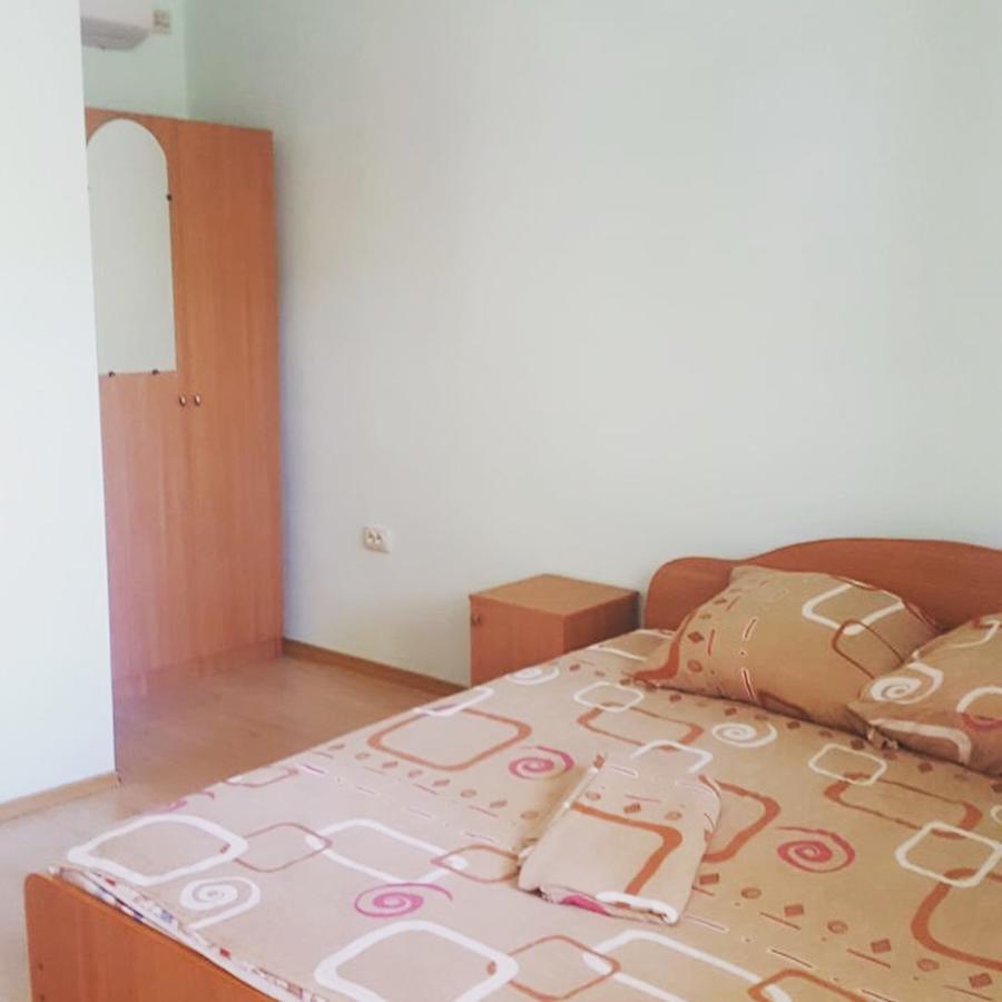 Sun Hotel Guest House Pitsunda Dış mekan fotoğraf